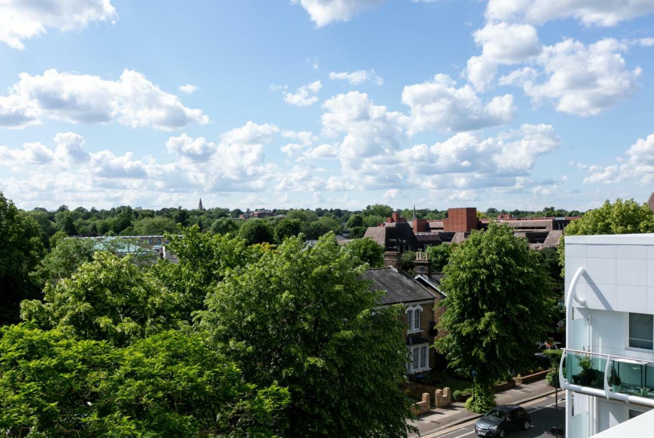 Skyvillion - Cozy Apartments In Enfield Town With Free Parking & Wifi Exterior foto